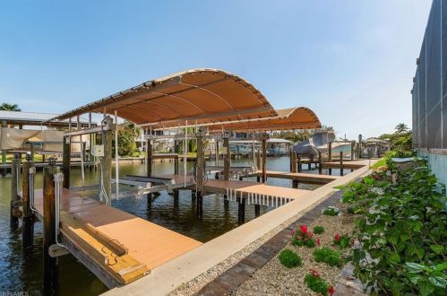 3592 Ruby Ave, Saint James City FL  33956-2208 exterior