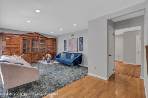 163 Colonial Dr, Lakewood NJ  08701-5852 exterior