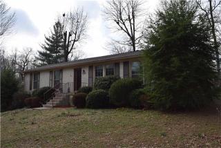 1022 Belmont Dr, Dickson TN  37055-6102 exterior