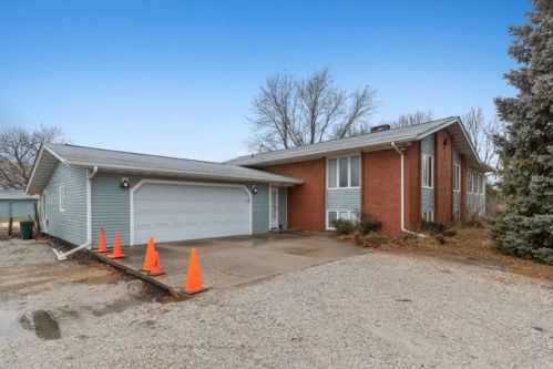 23771 580th Ave, Ames, IA 50010-9383
