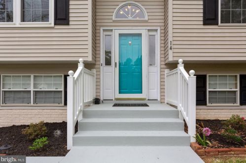 14 Donna Dale Dr, Fredericksburg, VA 22405-2834