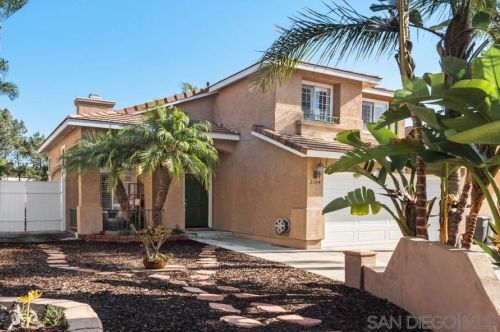 2304 Eastbrook Rd, Vista, CA 92081-8329