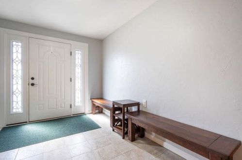 121 Amesbury Dr, Pittsburgh, PA 15241-2305