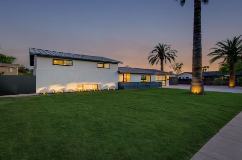 8309 Highland Ave, Scottsdale AZ  85251-1732 exterior