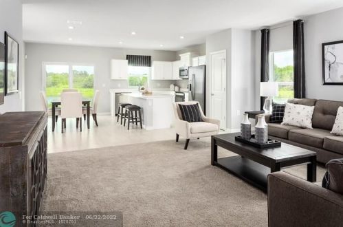 3668 Sapphire Hollow Way, Fort Pierce FL  34981 exterior