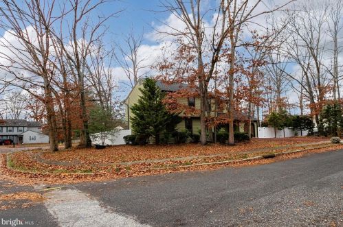 5 Hoot Owl Dr, Erial NJ  08081-9325 exterior