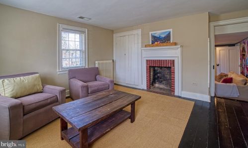 102 Cornwall St, Leesburg VA 20176-2804 exterior