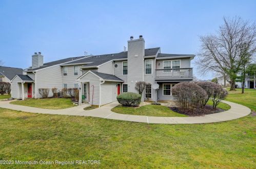 439 Hancock Pl, Morganville, NJ 07751-1747