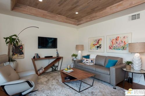 4 Vista Loma Dr, Rancho Mirage CA  92270-2959 exterior