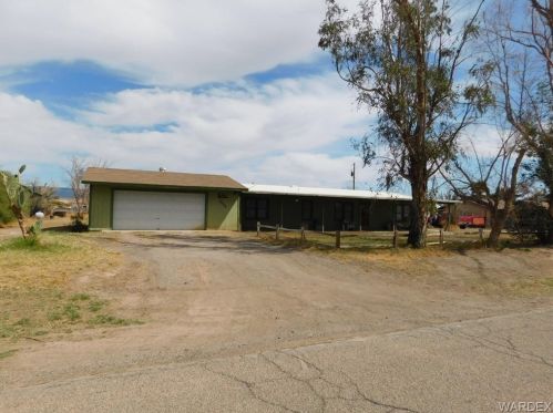 7280 Harquahala Dr, Mohave Valley, AZ 86440-9117