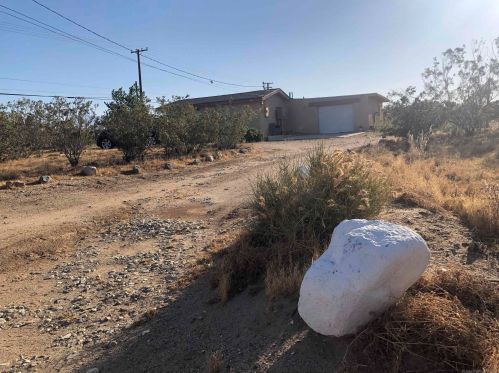 11612 Alta Mesa Rd, Victorville, CA 92392-2027
