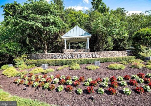 16020 Kings Mountain Rd, Woodbridge, VA 22191-4530