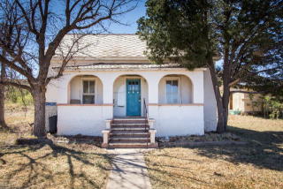 901 Harrison St, Alpine TX  79830-7346 exterior