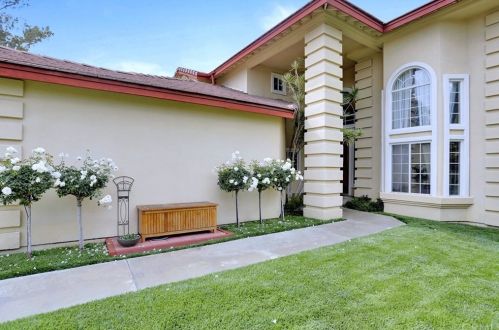 3618 Ridge Line Dr, San Bernardino, CA 92407-5842
