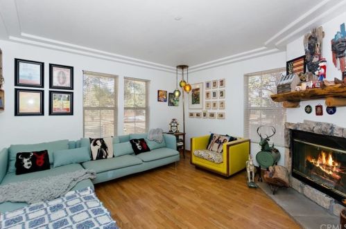 908 Ash Ln, Big Bear City, CA 92314-9299