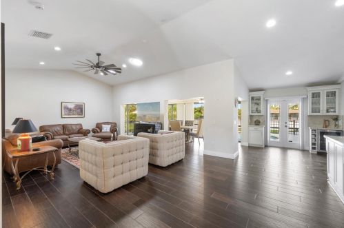 2904 Appaloosa Trl, West Palm Beach FL  33414-7639 exterior