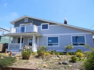 1028 Hurbert St, Newport, OR 97365-3221