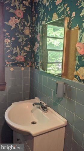 19347 Monrovia Rd, Madison Mills VA  22960-3210 exterior