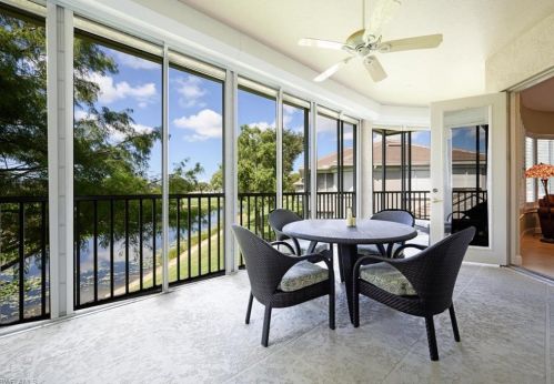 3083 Lancaster Dr, Naples FL  34105-5674 exterior
