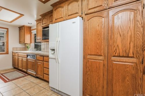 575 27th St, Manhattan Beach CA  90266-2209 exterior