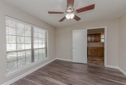 601 Headlee St, Denton TX  76201-0852 exterior