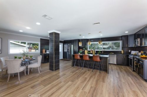 3841 Pacific Ave, Long Beach CA  90807-3227 exterior