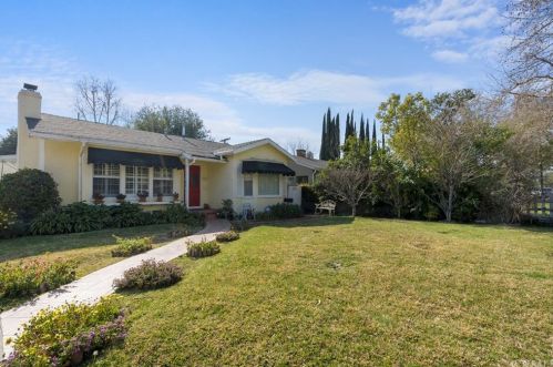 1610 Riverside Dr, Glendale, CA 91201-2911