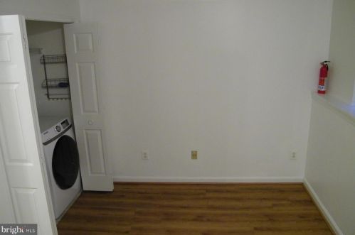 6406 Andrew Matthew Ter, Springfield VA  22150-7826 exterior