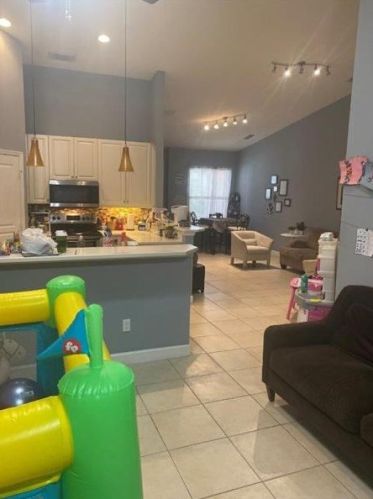 10862 Meeting St, Fort Pierce FL  34987-2158 exterior