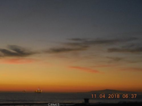 711 Pacific Coast Hwy, Huntington Beach, CA 92648-5052