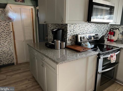 310 Ogden Station Rd, Wenonah, NJ 08090-1404