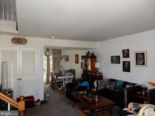 67 Old Mill Ln, Southampton, PA 18966-2850
