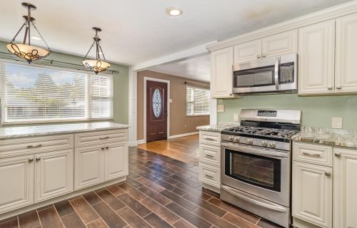 13 Meadow Ln, Florence KY  41042-2642 exterior