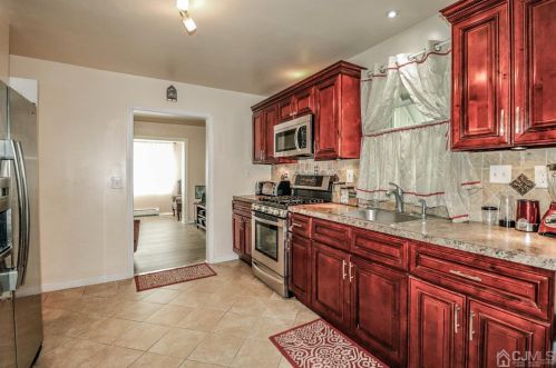 229 Delmore Ave, South Plainfield NJ  07080-3207 exterior