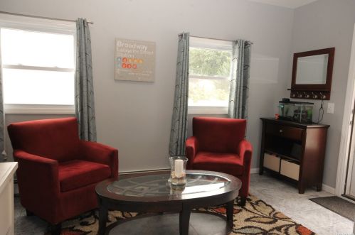 656 Sandra Ave, West Islip NY  11795-2524 exterior