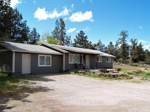 330 57th St, Eagle Crest OR  97756-9228 exterior