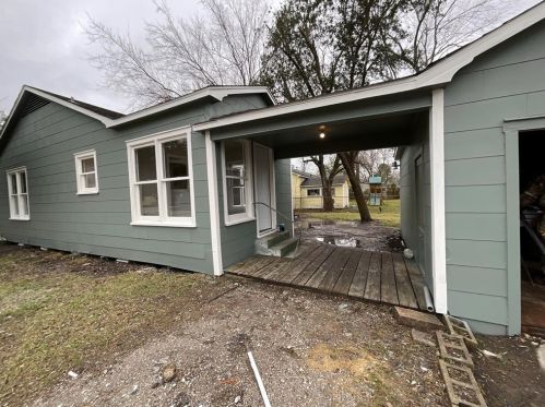 302 5th St, Morgans Point TX  77571-3430 exterior