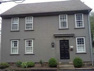 39 Water St, Stonington CT  06378-1435 exterior