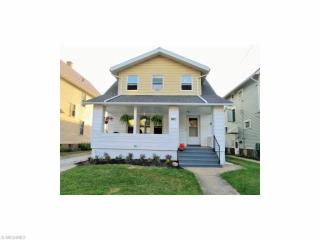 1536 Lauderdale Ave, Cleveland OH  44107-3610 exterior
