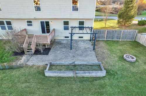 135 Spring Flower Way, Pataskala OH 43062-6997 exterior