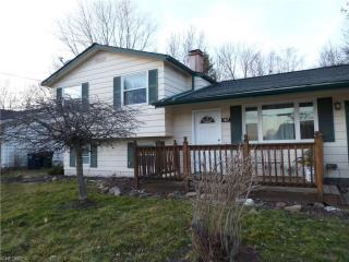 947 Jean Ave, Akron, OH 44310-1756