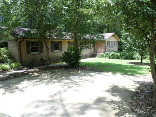 712 Canterbury Rd, Sanford, NC 27330-9468