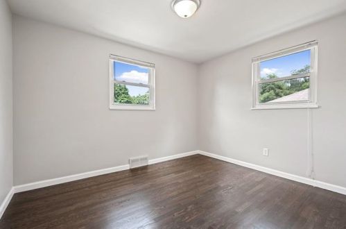 303 Violet Dr, New Kensington PA  15068-3337 exterior