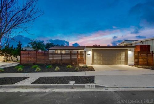 2944 Mobley St, San Diego CA 92123-3038 exterior