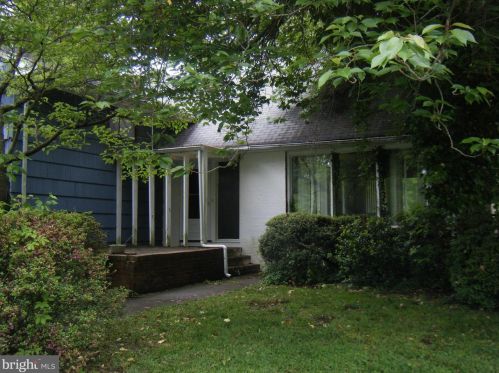 10 Ramson Ave, Trenton, NJ 08628-2608