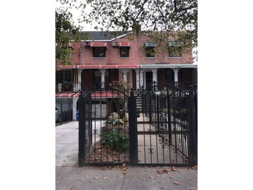 3102 Eastchester Rd, Bronx, NY 10469-3108