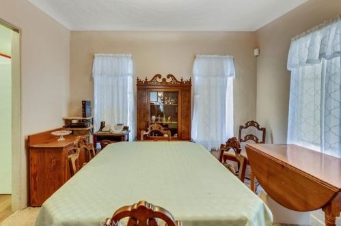 6017 Kauffman Ave, Temple City CA  91780-1742 exterior