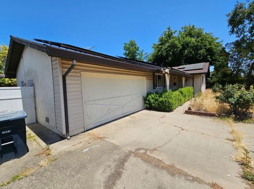10551 Saltana Way, Rancho Cordova, CA 95670-3626