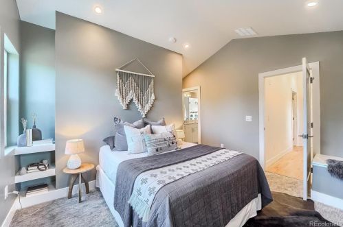 1241 Jackson St, Denver CO 80210-6616 exterior