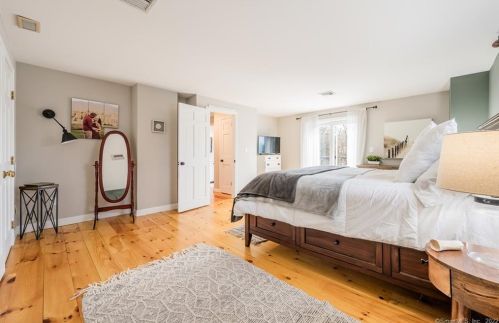 2 Katherine Rd, Lyme CT  06371-1620 exterior